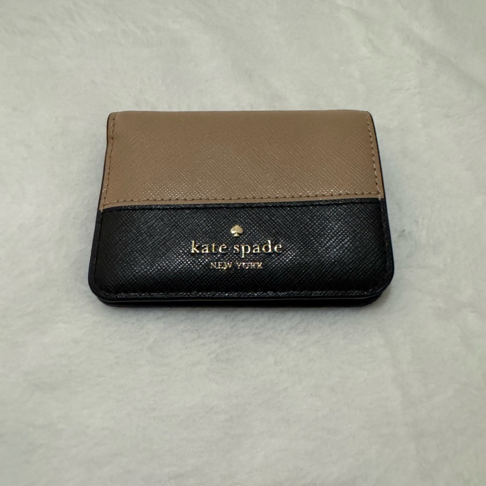 Kate Spade Black and Tan Card Holder
